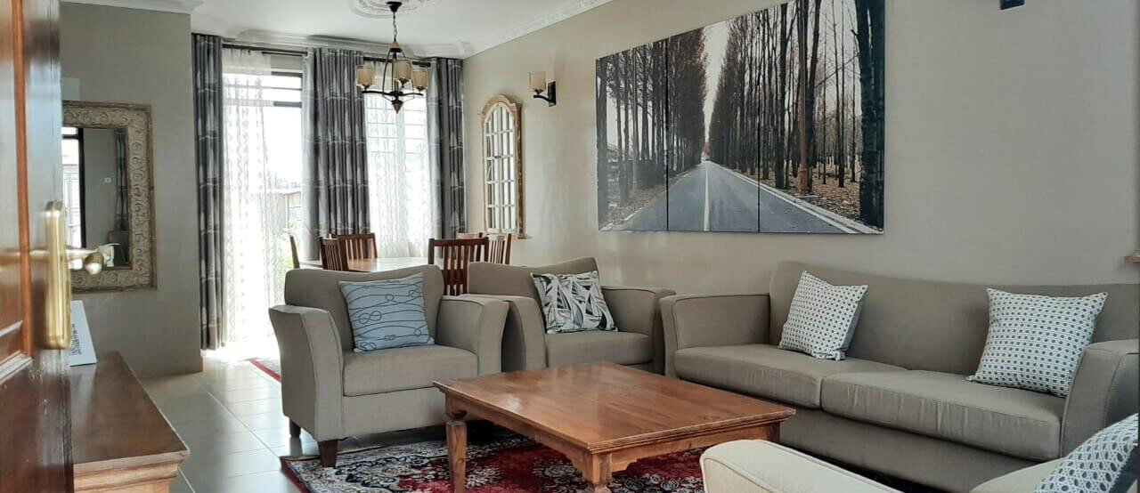5-Bedroom Townhouse with DSQ & Private Garden - Syokimau