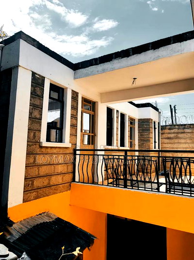 3bdrm Maisonette in Clay City Estate for sale - Image 17