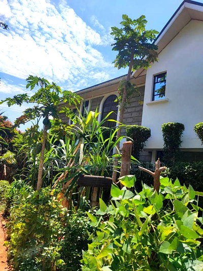 3bdrm Maisonette in Clay City Estate for sale - Image 3