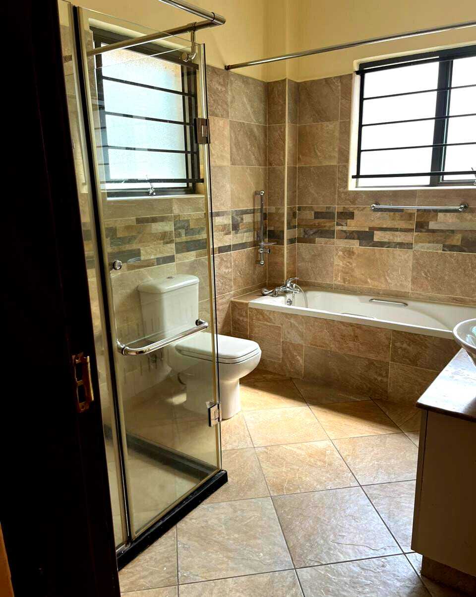 2BR Fully-Fitted Apartment with Generator & Lift - Westlands