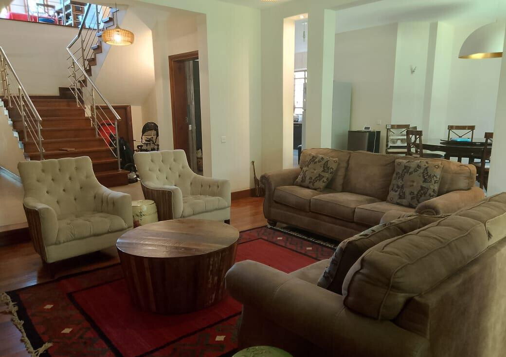5-Ensuite Townhouse with Sunken Living Room - Westlands