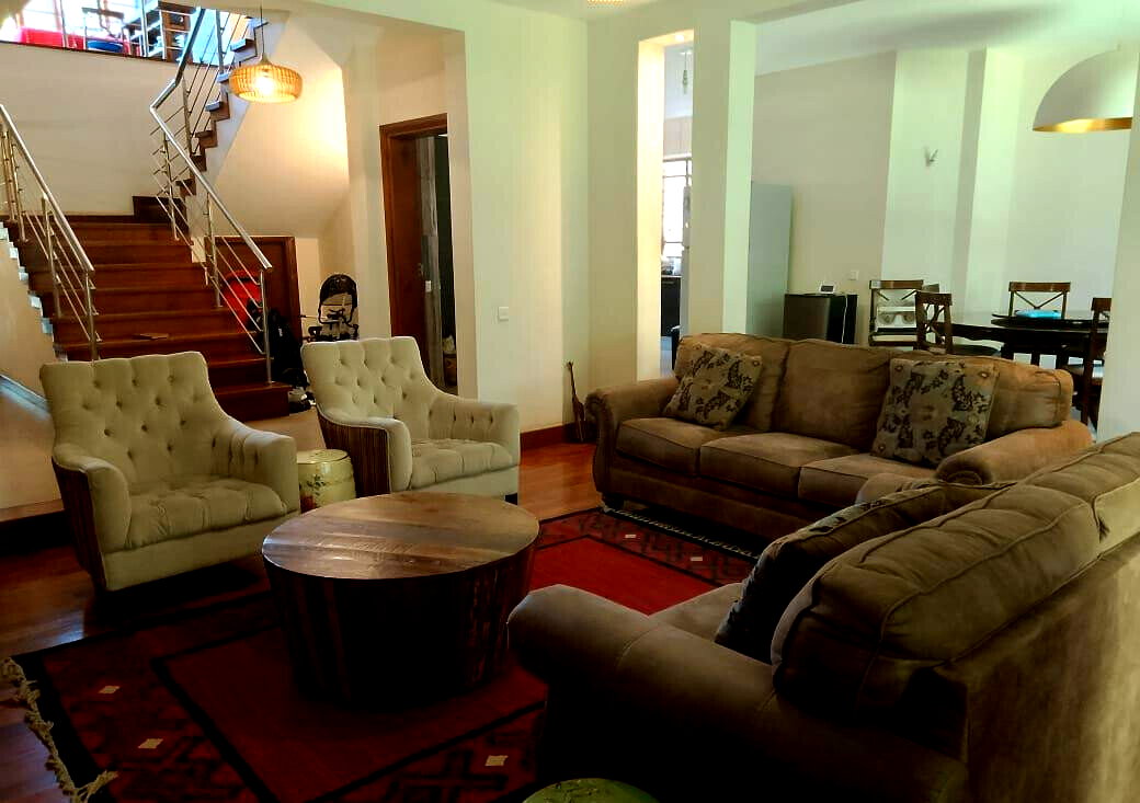 5-Ensuite Townhouse with Sunken Living Room - Westlands