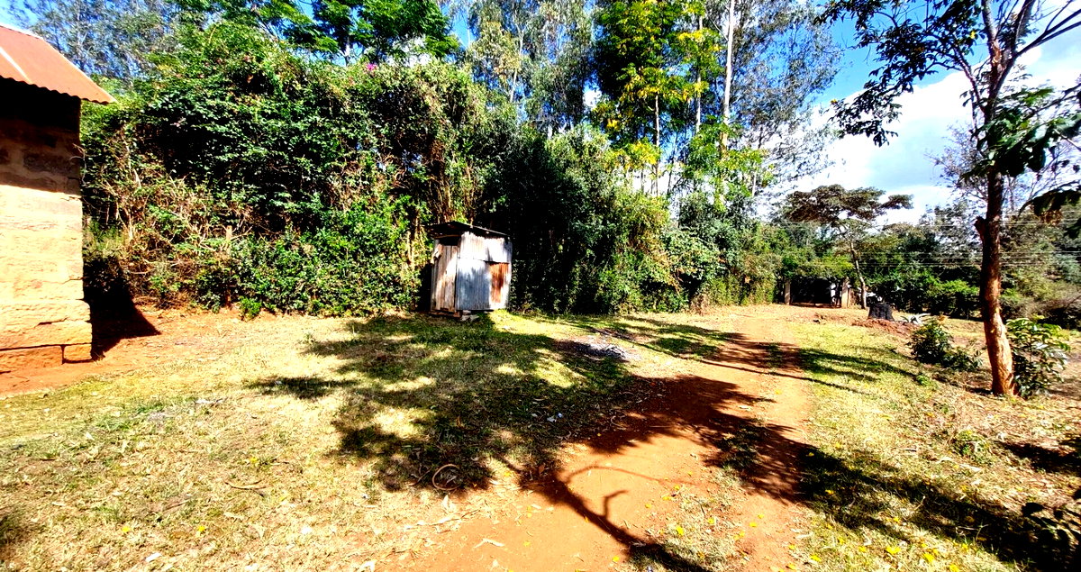 1 Acre Garden Plot in Karen