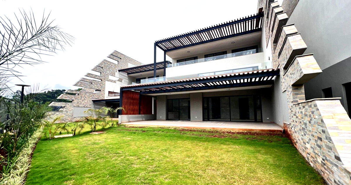 5-Bed Villa with Clubhouse Pool & Gym - Lower Kabete