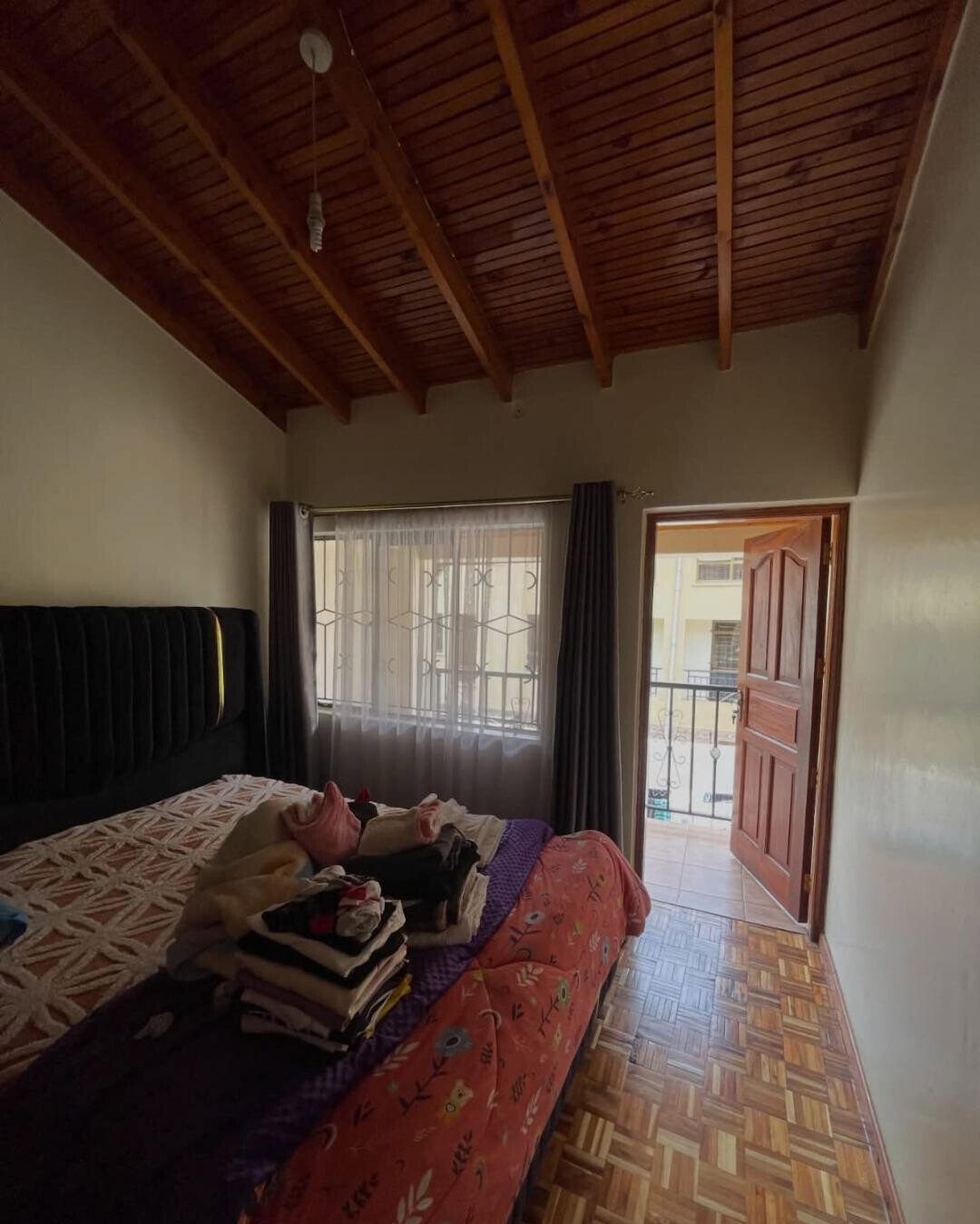 4BR Townhouse with DSQ & Closed Kitchen - Lavington Gated
