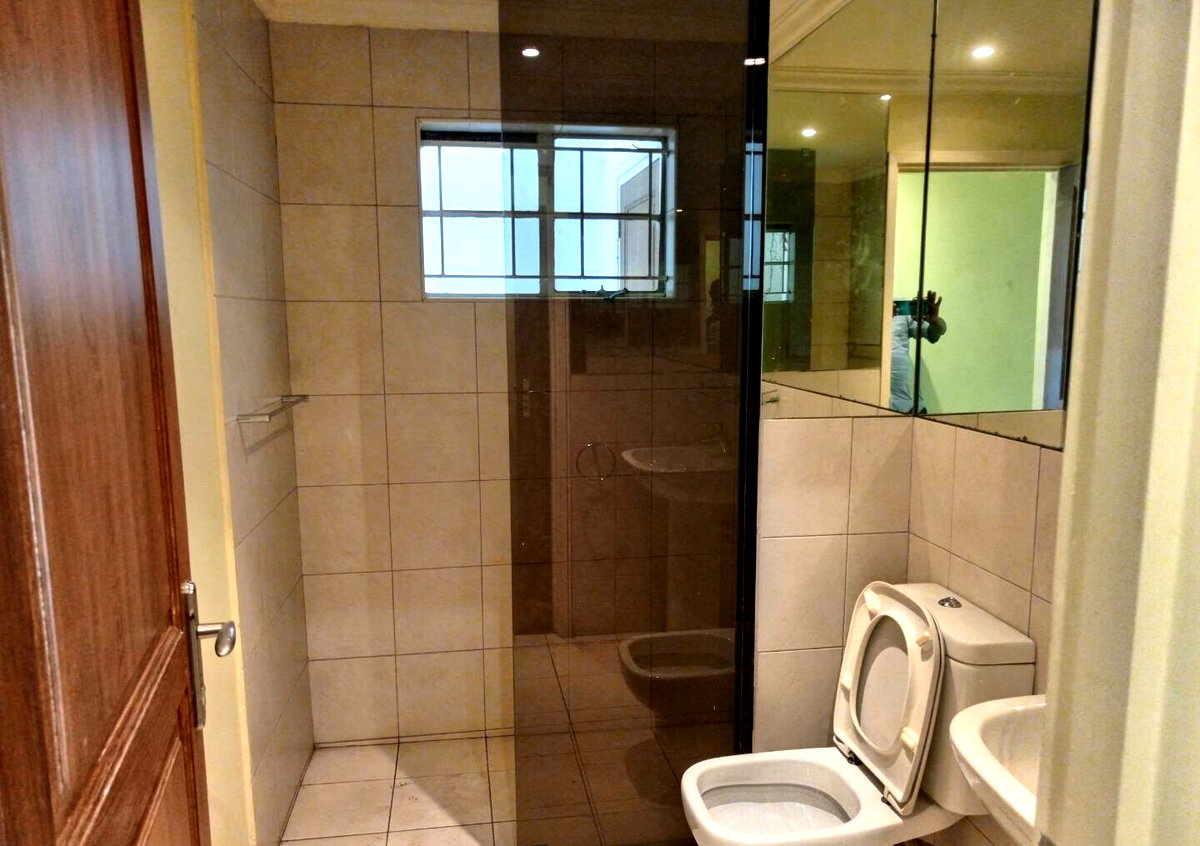 Half Acre 4BR Haven for KSh 580K