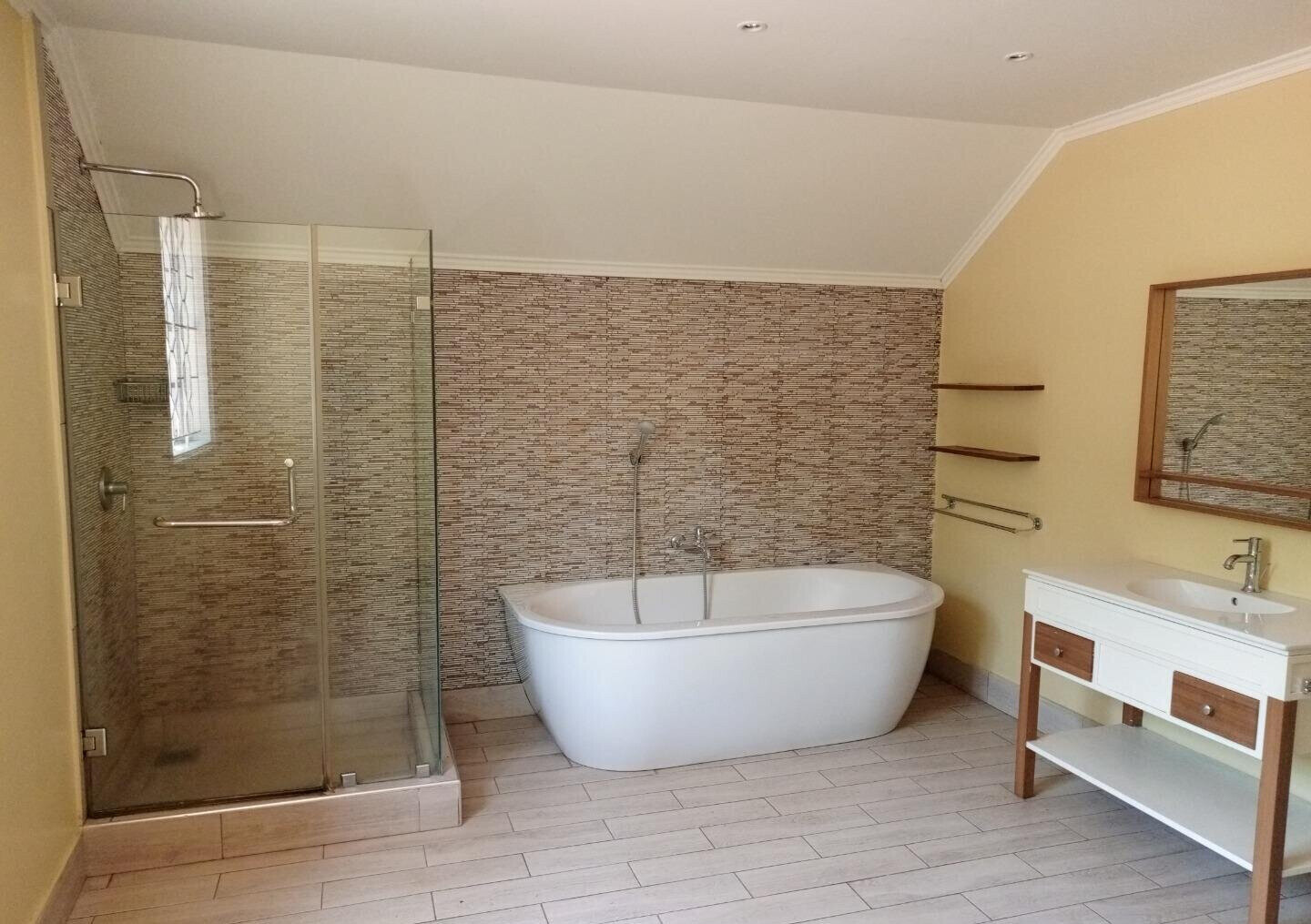 Half Acre 4BR Haven for KSh 580K