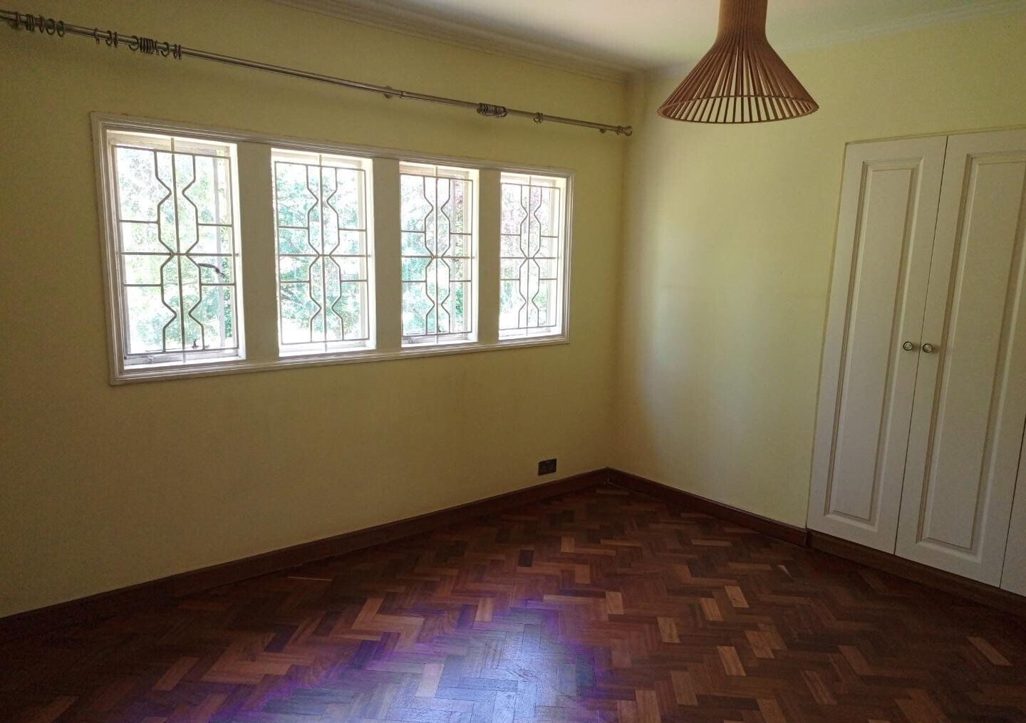 Half Acre 4BR Haven for KSh 580K