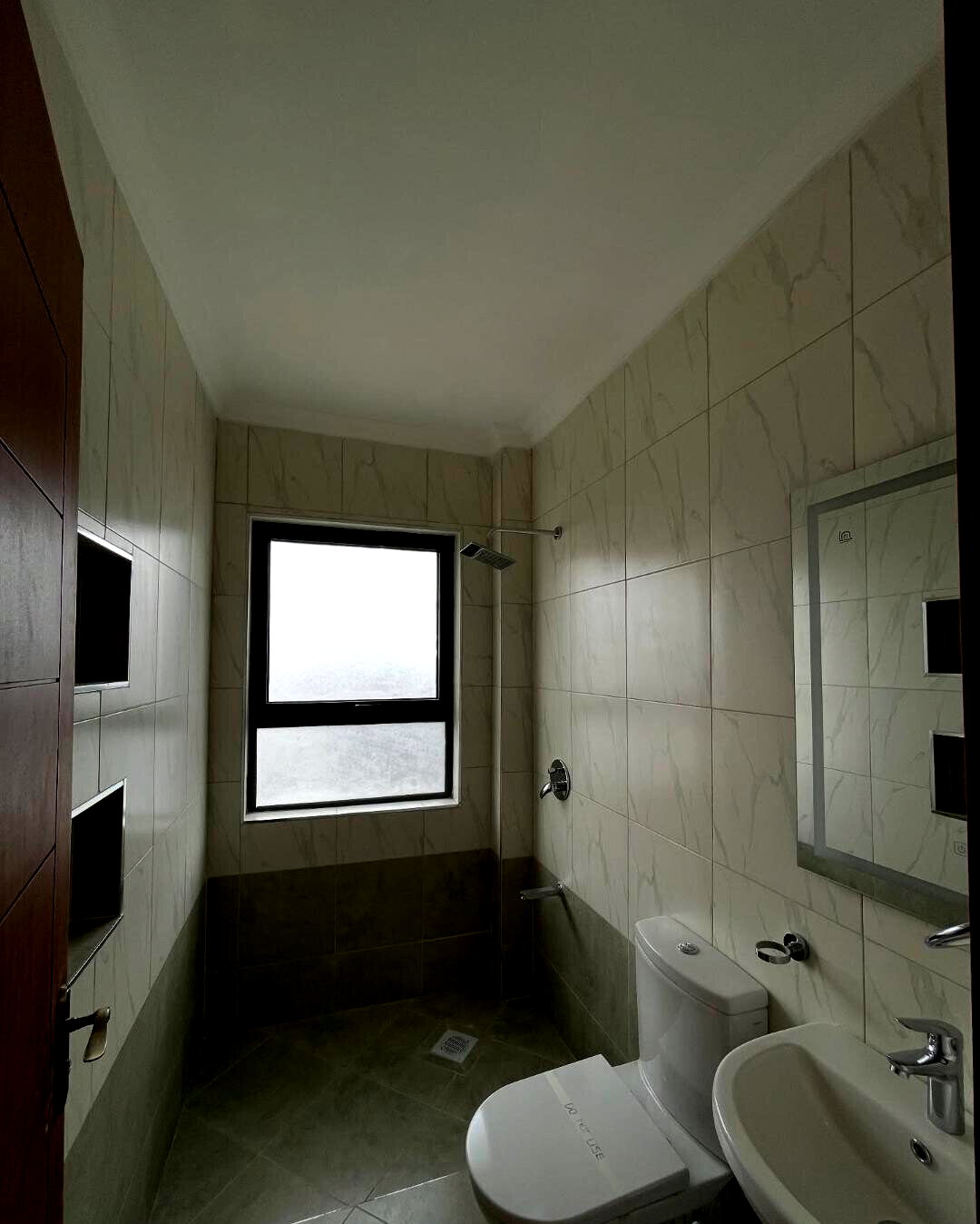 3BR Semi-Detached Maisonette with Private Garden & DSQ - Lukenya