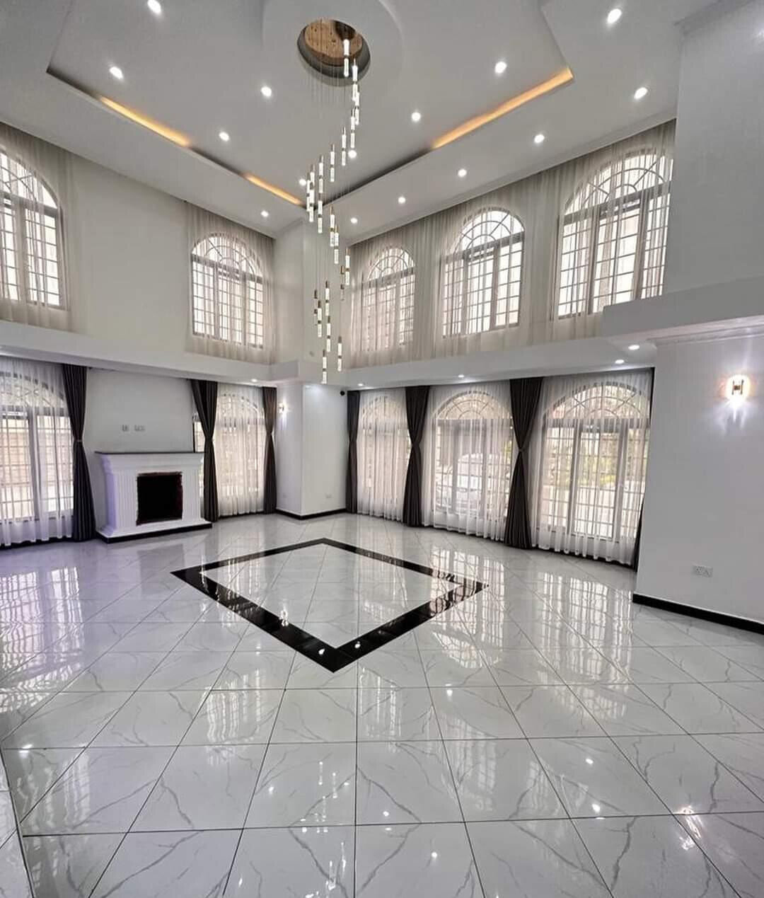 7-Ensuite White House Villa with DSQ & Gym – Karen