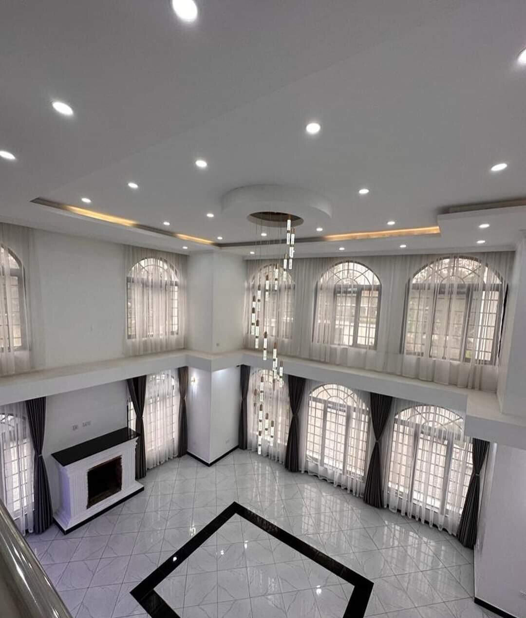 7-Ensuite White House Villa with DSQ & Gym – Karen