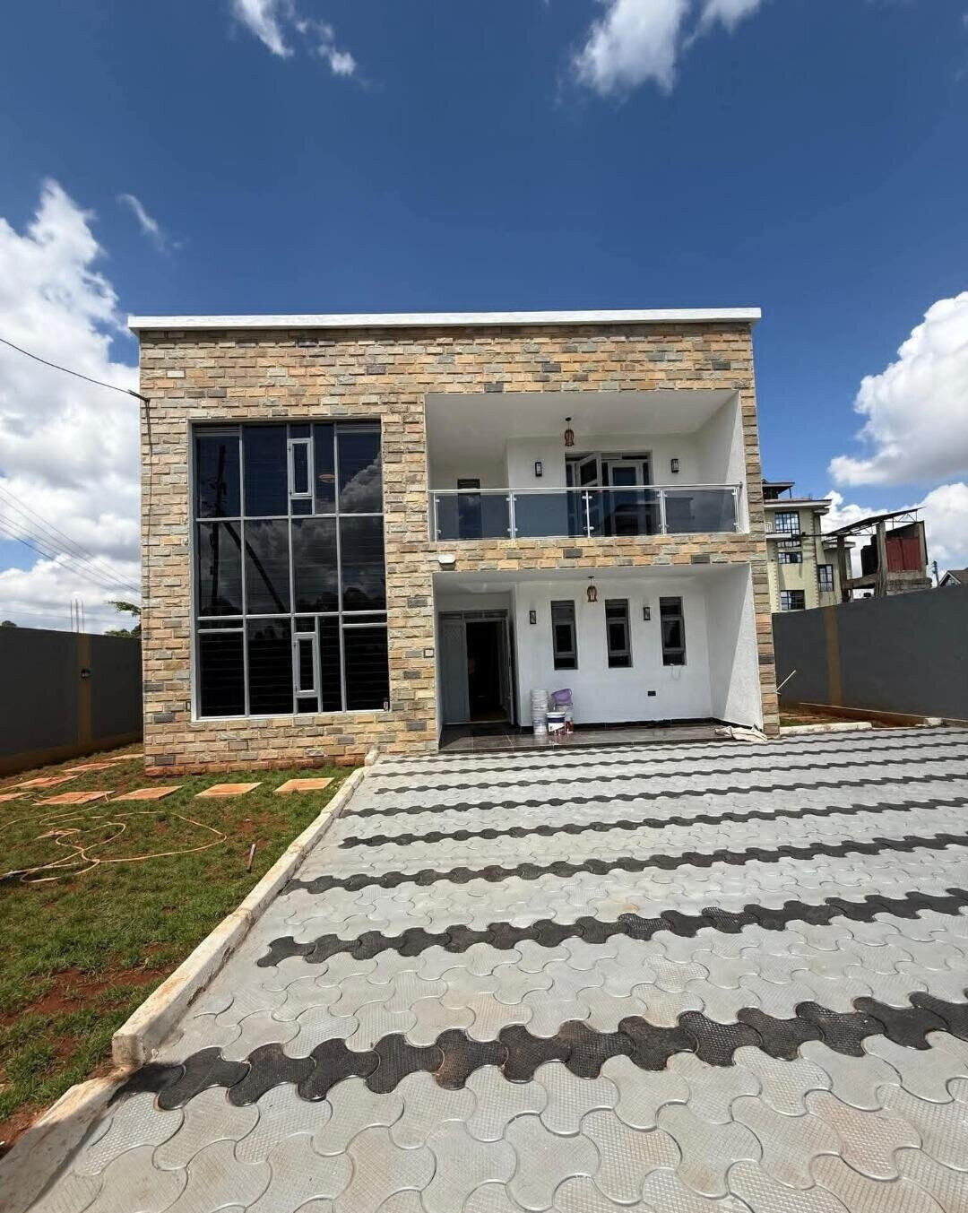 4BR All-Ensuite Corner Townhouse with Office & Family Room - Ruiru