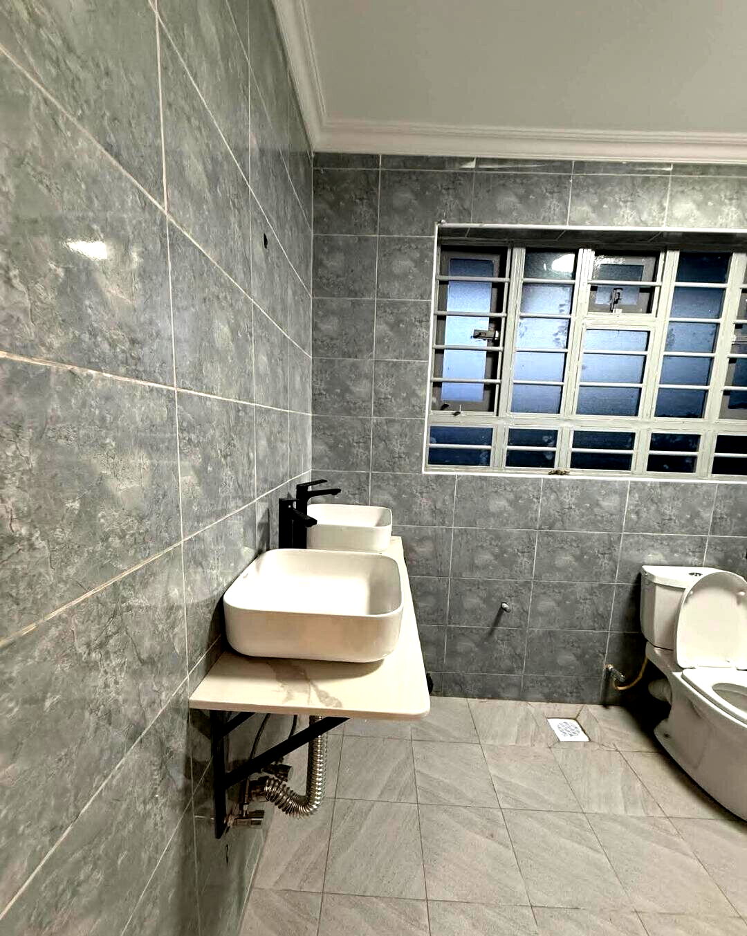 4BR All-Ensuite Corner Townhouse with Office & Family Room - Ruiru