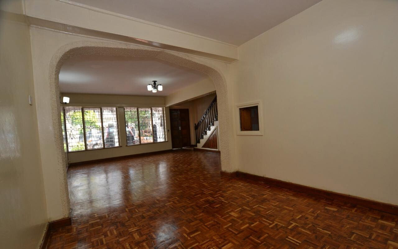 4-Ensuite Townhouse Steps from Westgate Mall - Westlands