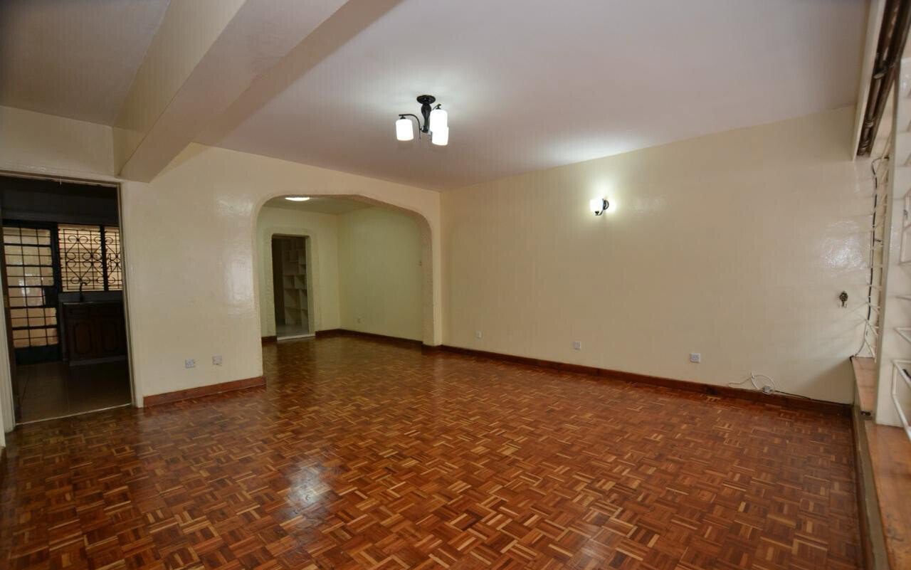 4-Ensuite Townhouse Steps from Westgate Mall - Westlands