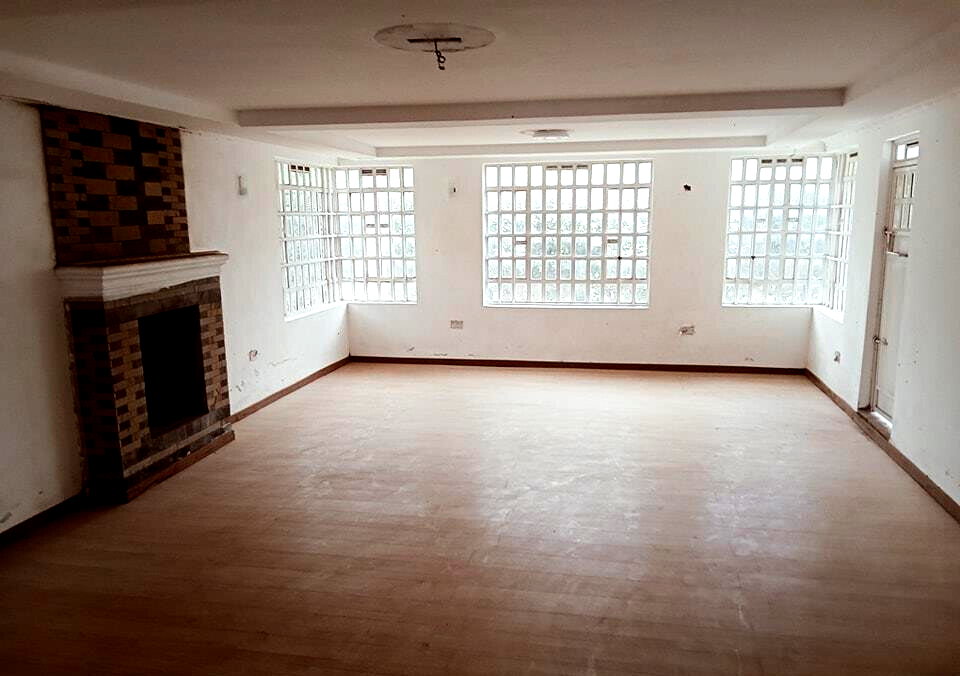 6-Bedroom Executive Home with Private Balcony - Thome, Nairobi