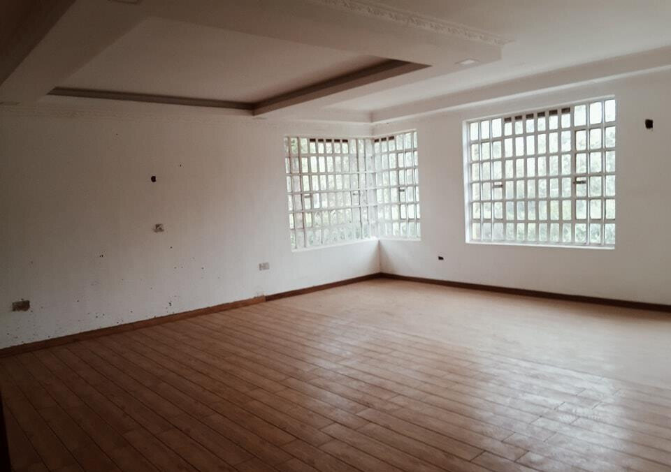 6-Bedroom Executive Home with Private Balcony - Thome, Nairobi