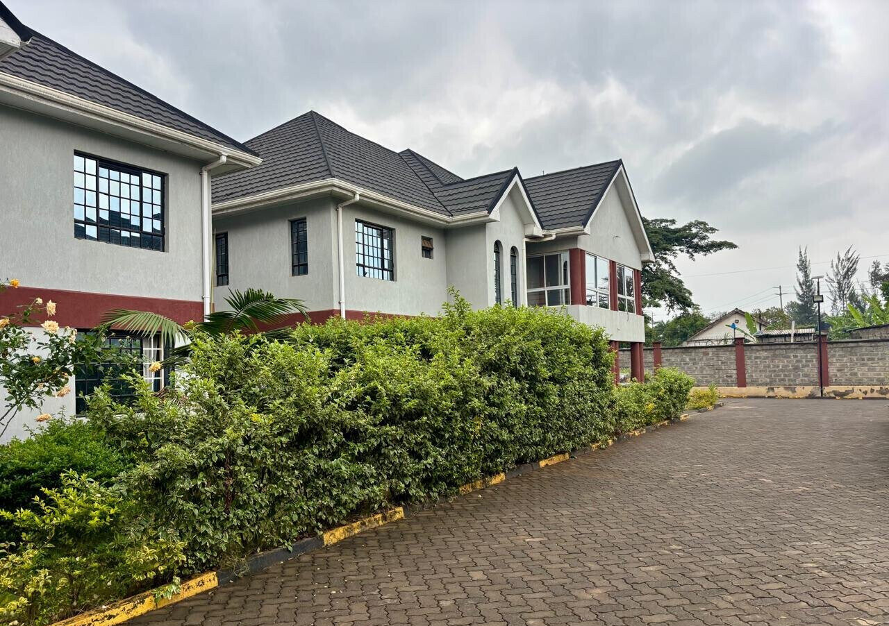 5BR Garden Estate Villa