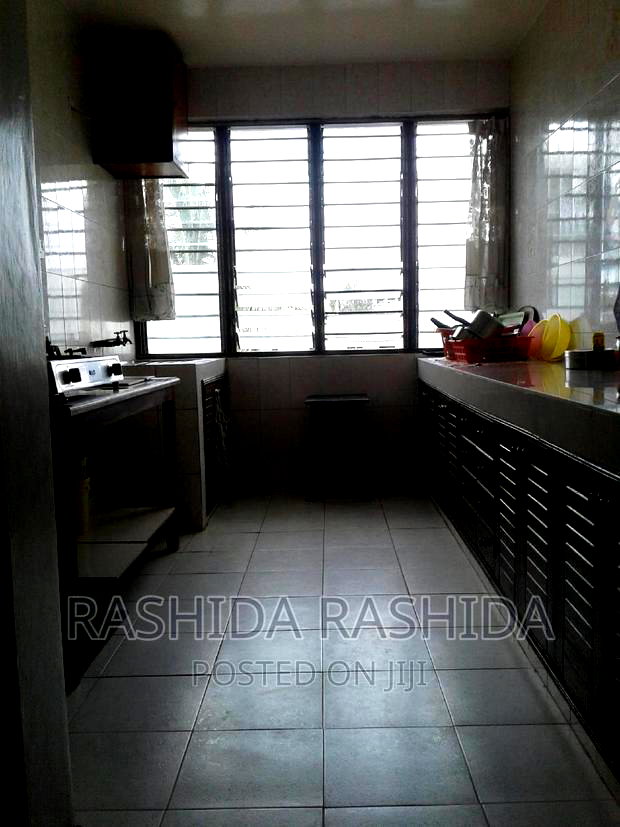4bdrm Apartment in Umoja, Nyali for sale