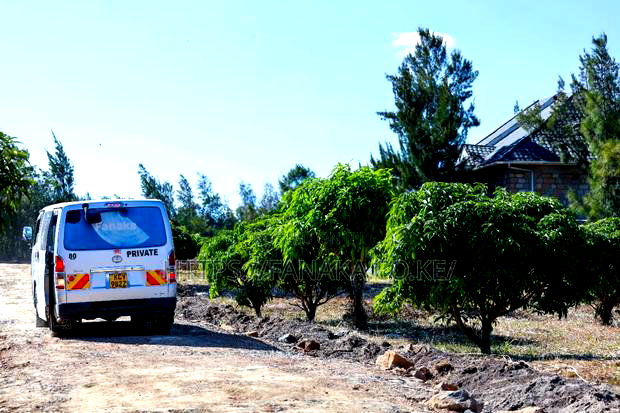 Kamulu Plots Near Kwa Koome. AC