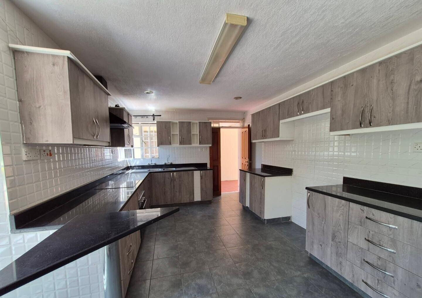 50x100 Garden Home at KSh 645K