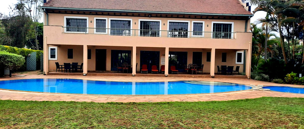 Half-Acre 6BR All-Ensuite Townhouse with Pool & Gym - Runda