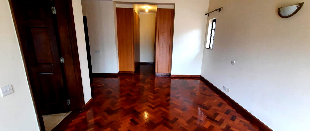 Half-Acre 6BR All-Ensuite Townhouse with Pool & Gym - Runda