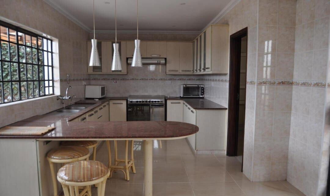 4BR Townhouse with Sunken Lounge & Fireplace on Grevillea Grove - Westlands