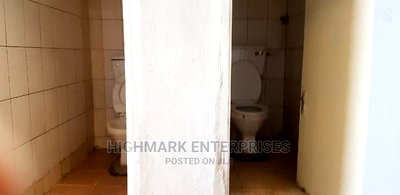 8000 Sq Feet Godown to Let - Image 5