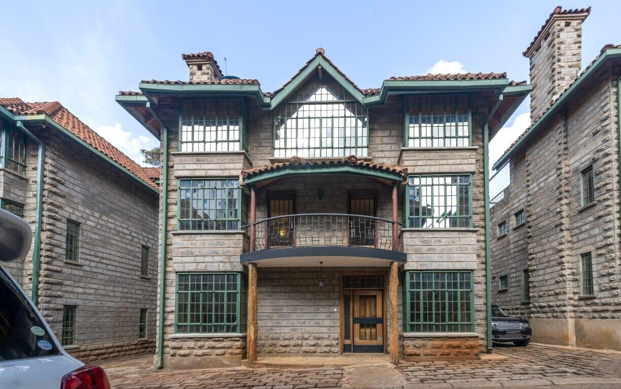 5BR All-Ensuite Townhouse with DSQ & Generator - Kileleshwa