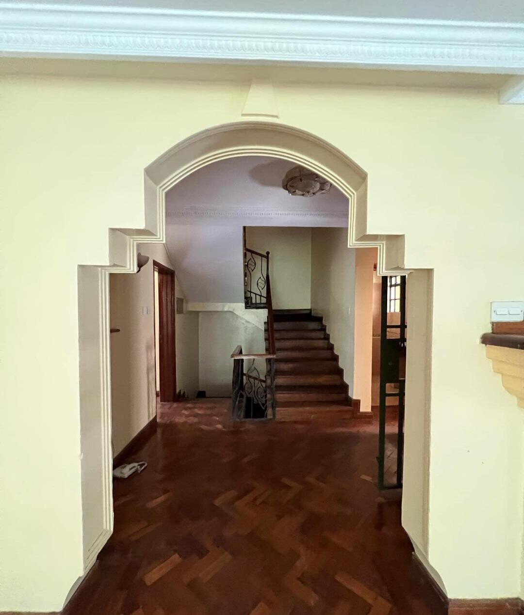 5-Ensuite Townhouse with Pool & Family Room - Lavington