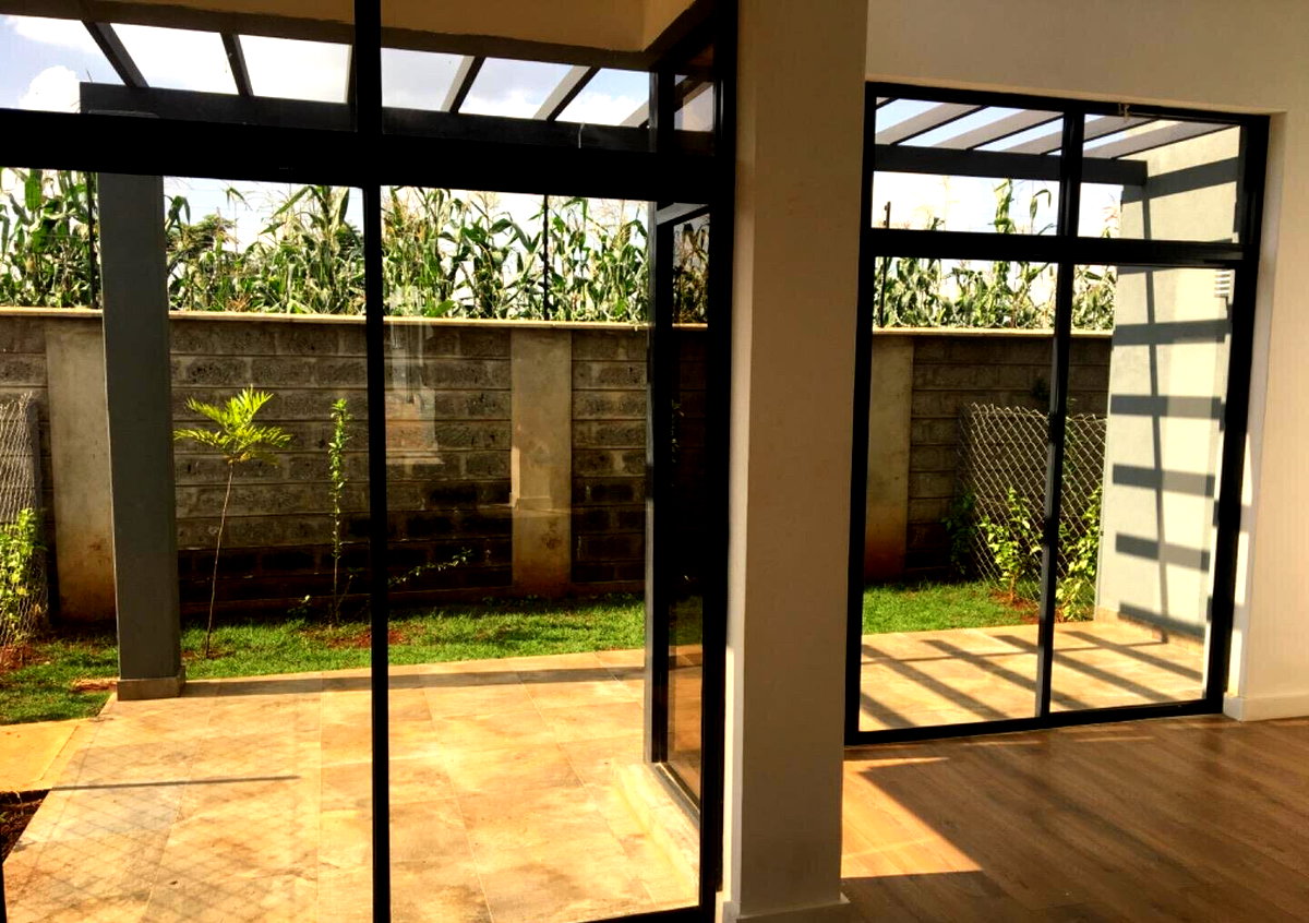 4BR Townhouse with DSQ & Sunken Living Room - Loresho