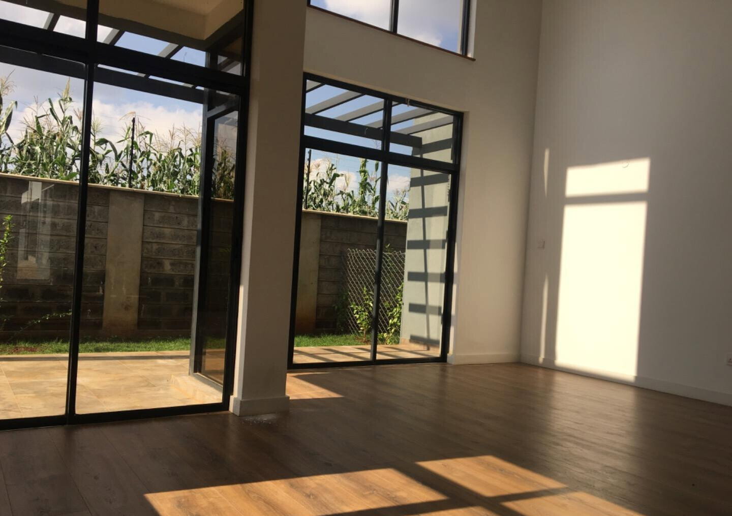 4BR Townhouse with DSQ & Sunken Living Room - Loresho