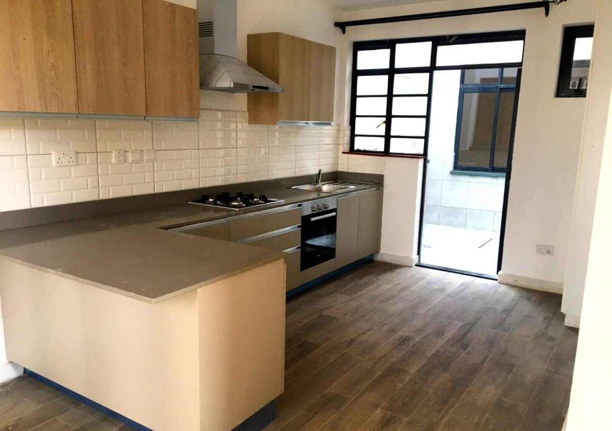 4BR Townhouse with DSQ & Sunken Living Room - Loresho
