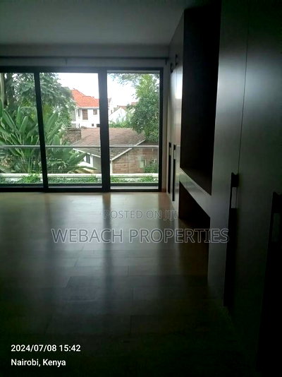 4bdrm Villa in Lavington for sale - Image 11