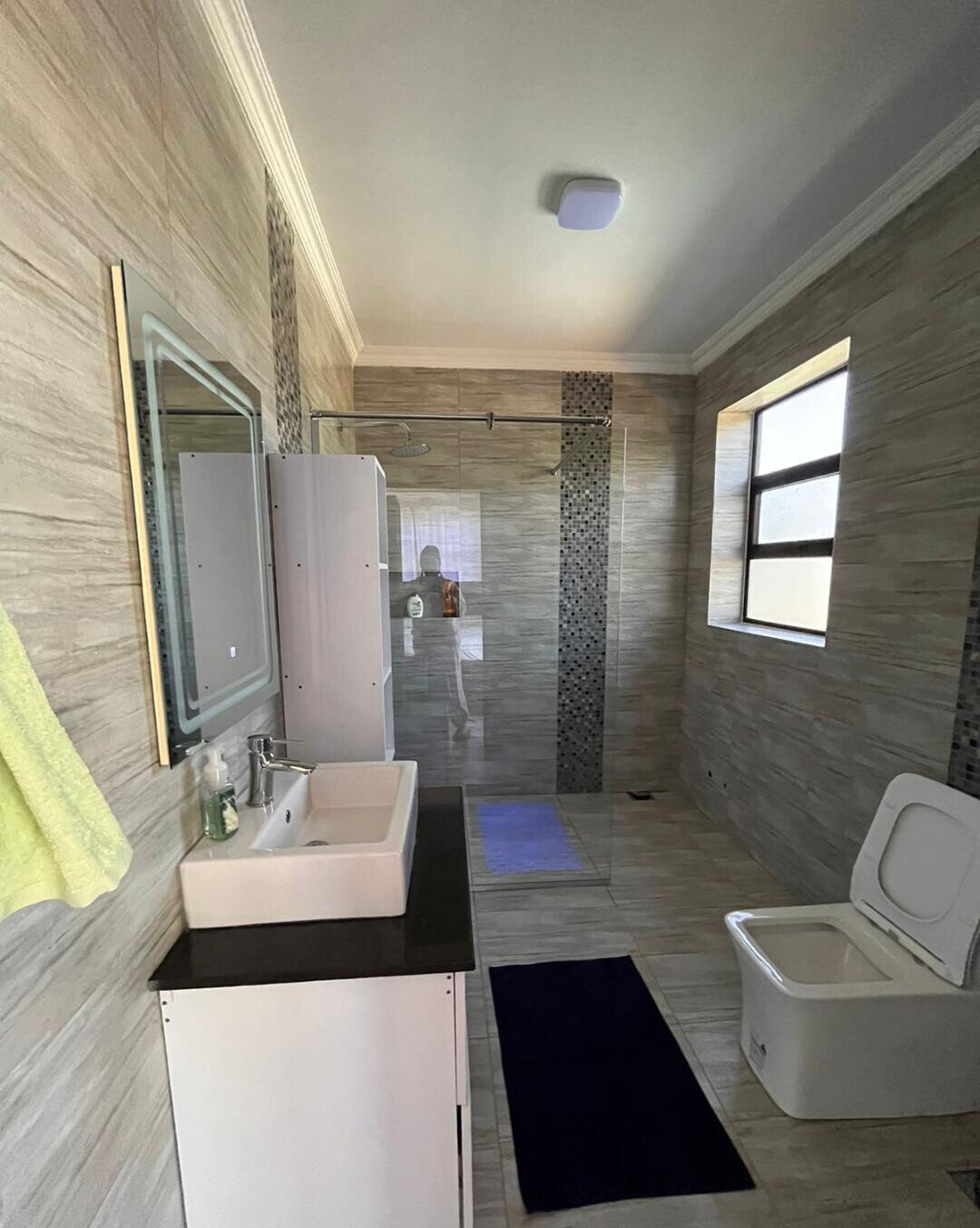 11-Bedroom Villa with Servant Quarters on Half-Acre – Karen