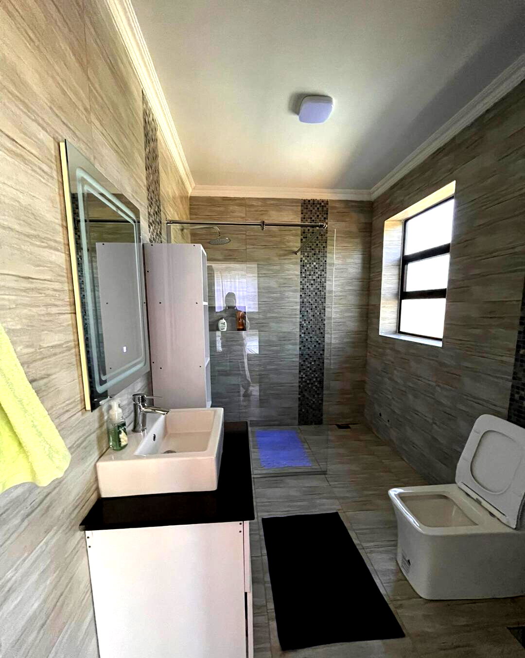 11-Bedroom Villa with Servant Quarters on Half-Acre – Karen