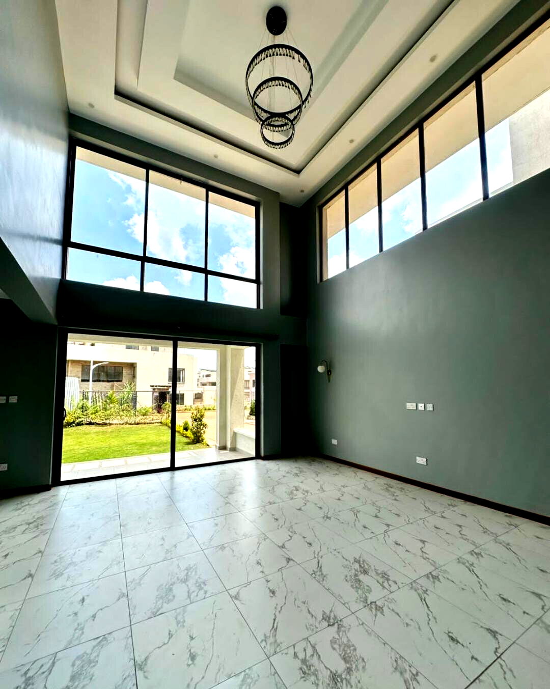 4BR Townhouse with Pool, Gym & Borehole - Runda