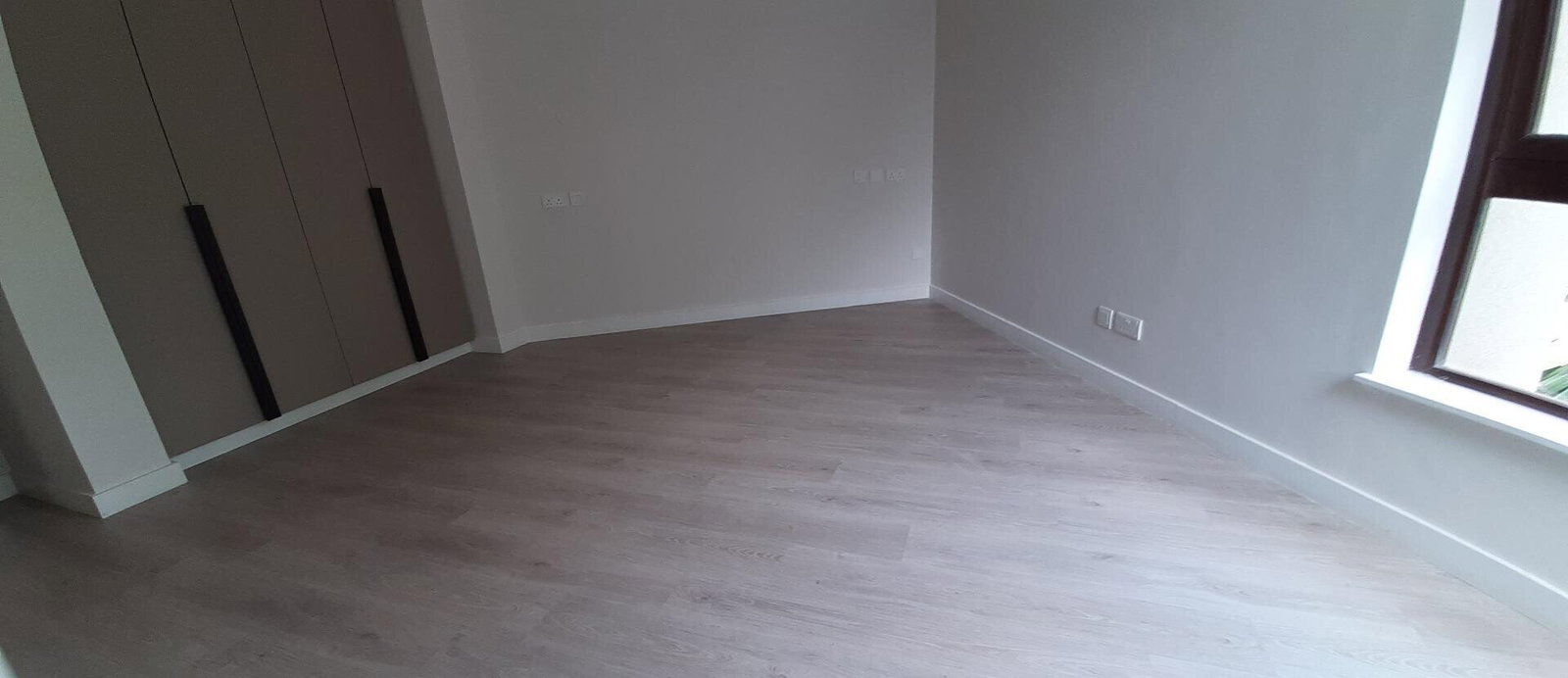 4-Ensuite Townhouse with DSQ & Generator - Lavington