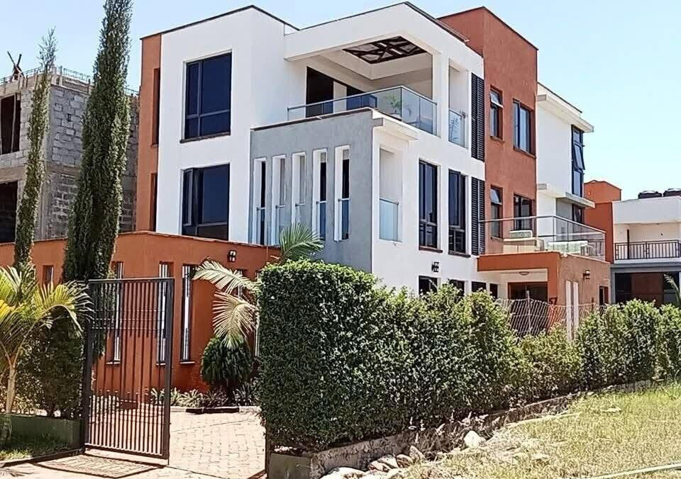 4BR All-Ensuite Villa with Private Gate - Membley, Ruiru