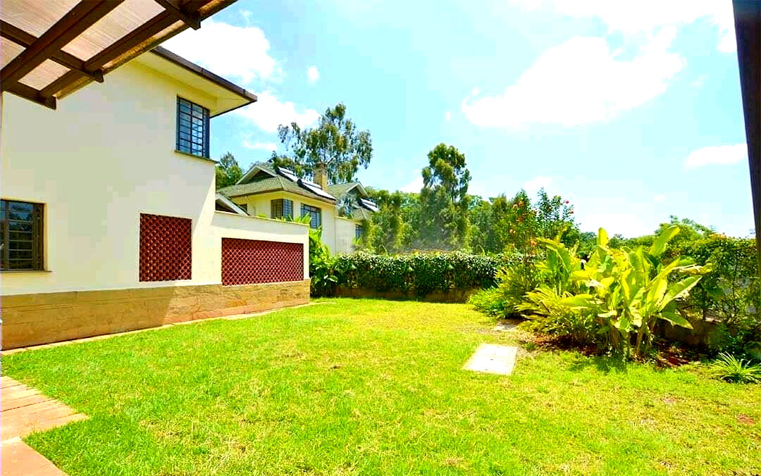 5-Ensuite Townhouse with Fireplace & DSQ - Lower Kabete