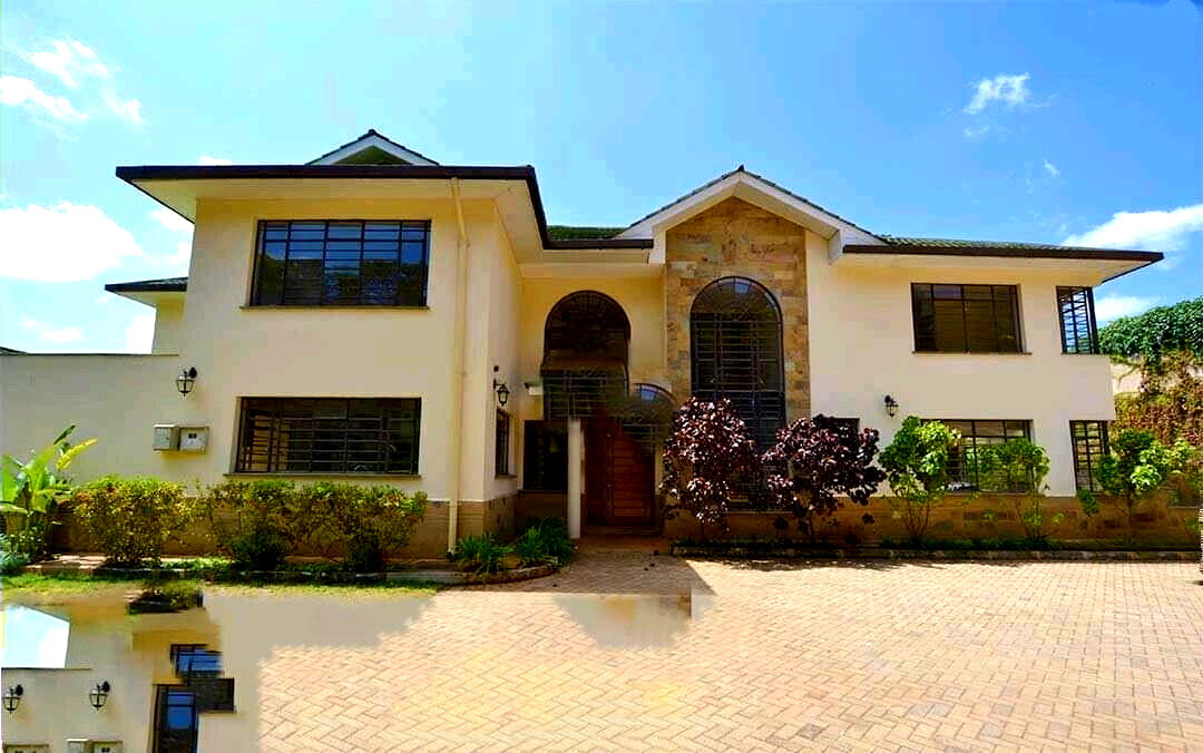 5-Ensuite Townhouse with Fireplace & DSQ - Lower Kabete