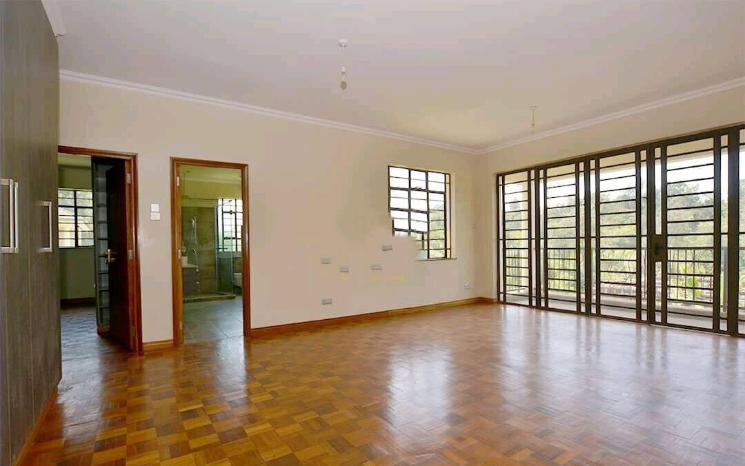 5-Ensuite Townhouse with Fireplace & DSQ - Lower Kabete