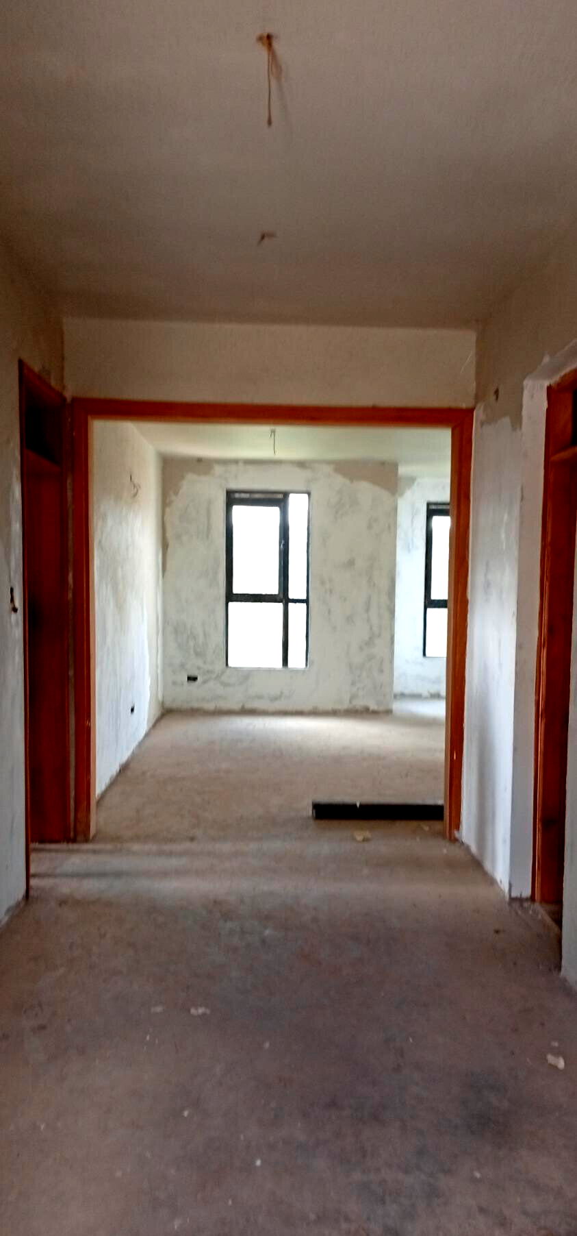 Half-Acre Townhouse with Sunken Living Room & Fireplace – Karen