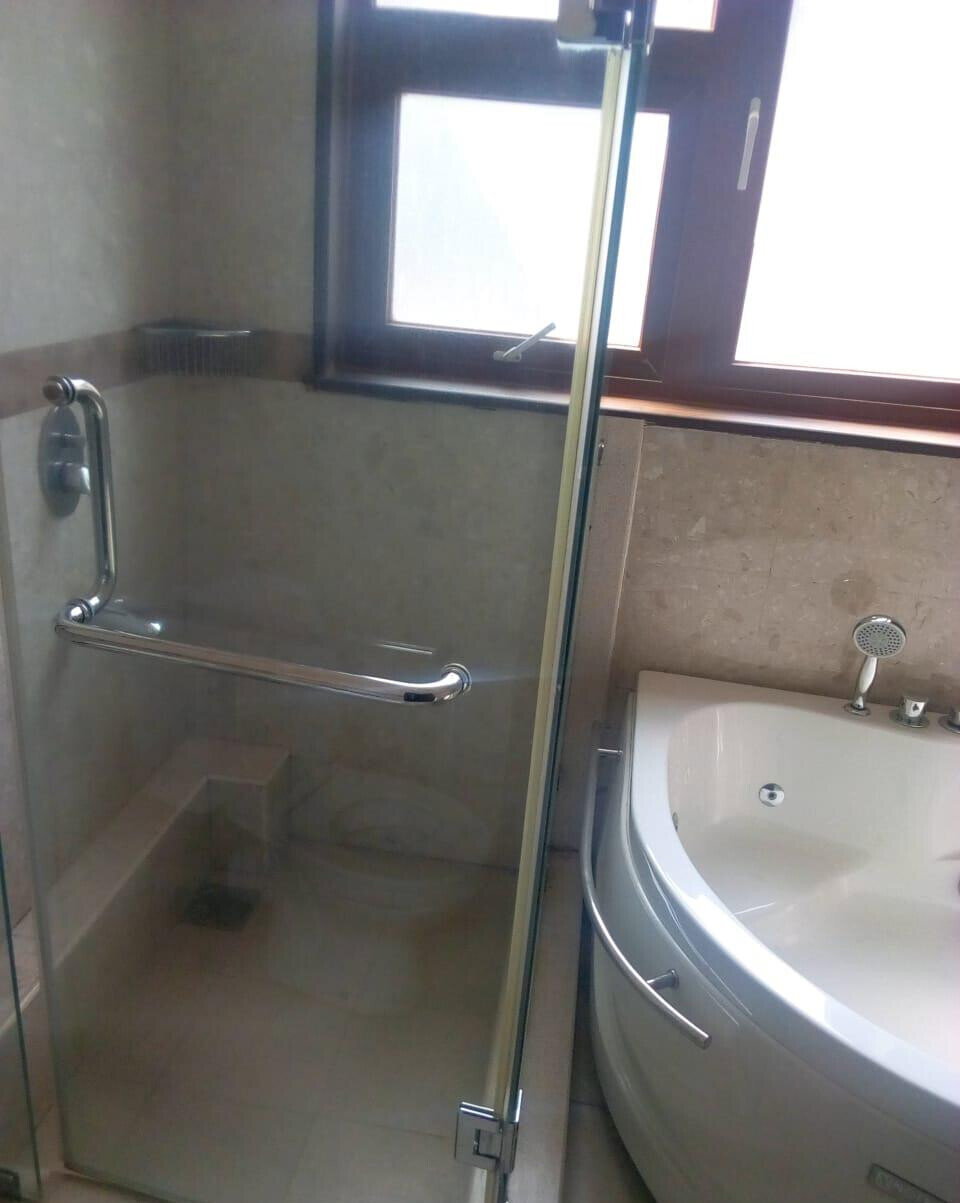 Newly Built 4BR Townhouse with Pool & DSQ - Westlands