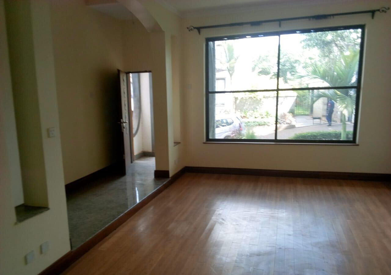Newly Built 4BR Townhouse with Pool & DSQ - Westlands