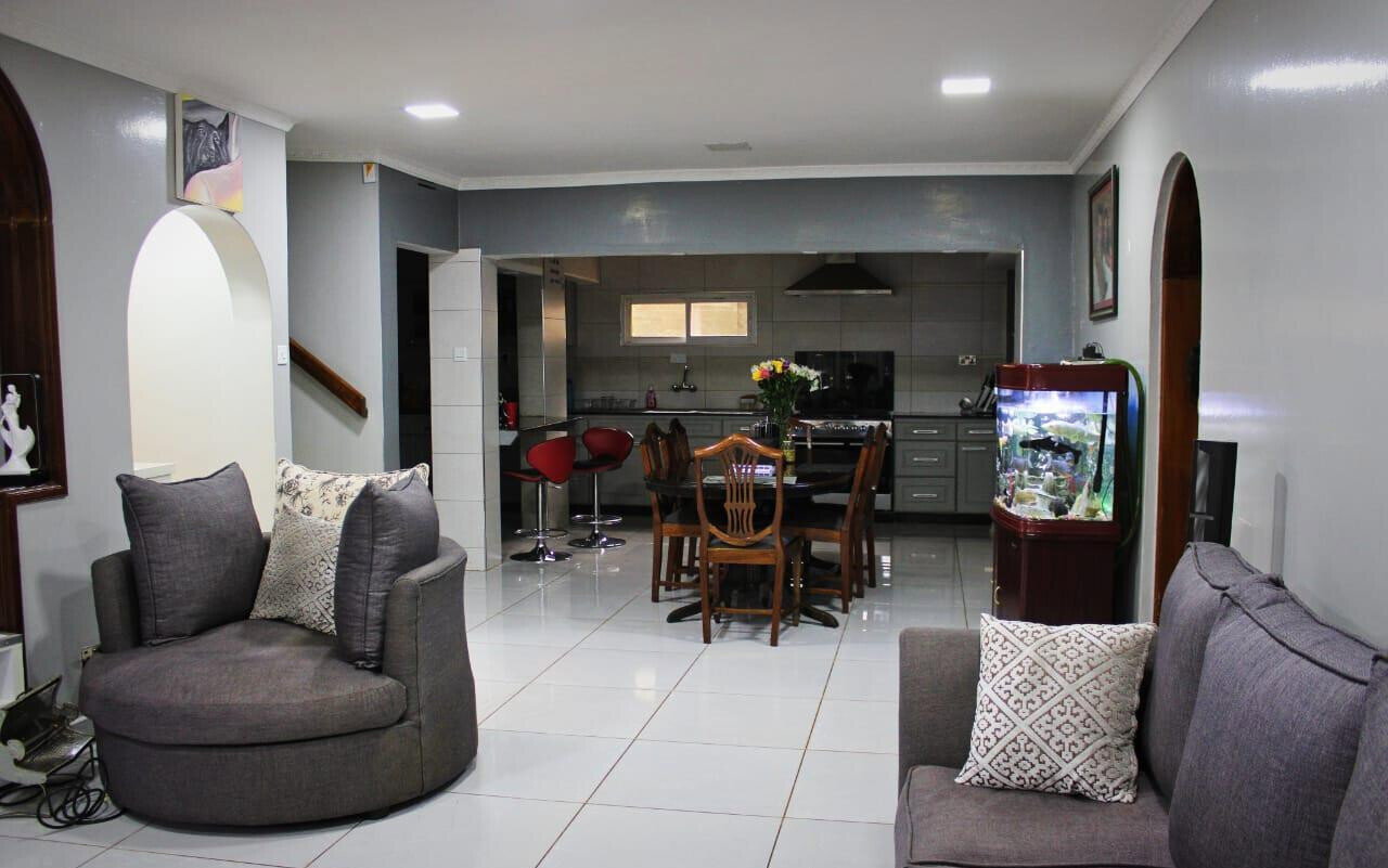 6-Bedroom Maisonette with Solar & Water Tank - Spring Valley