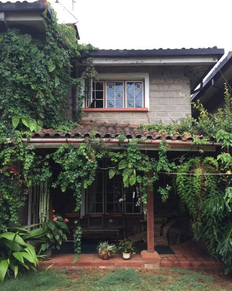 5BR Townhouse with Expansive Garden & Parking - Lavington