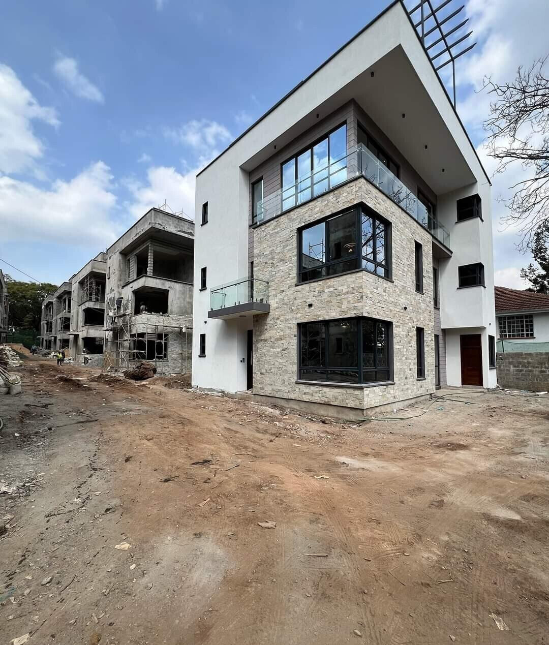 10-Unit Gated Townhouse with Rooftop Terrace - Lavington