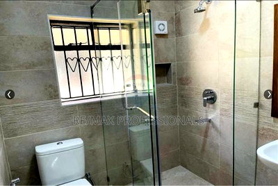 5bdrm Townhouse/Terrace in Raphta Road Area for sale - Image 15